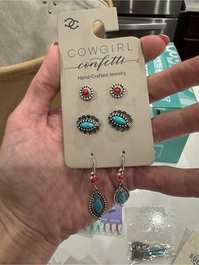 Women's Turquoise & Coral Earring Set